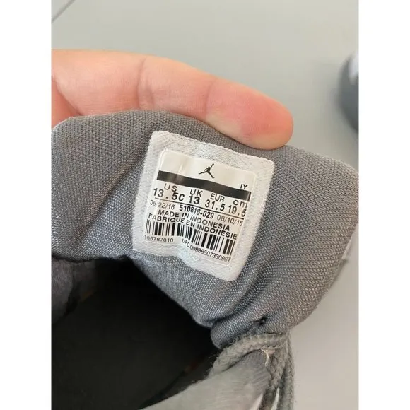 Air Jordan 12 retro PS‎ wolf grey vivid pink youth 13.5c high top sneaker