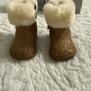 Baby UGG Jorie II Glitter Leopard Boots New in box  Size 0/1 (XS) S0118