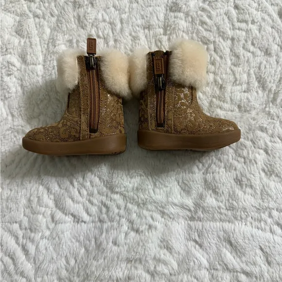 Baby UGG Jorie II Glitter Leopard Boots New in box  Size 0/1 (XS) S0118