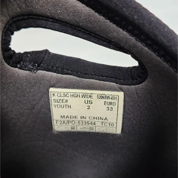 Bogs Classic Black Winter Boots