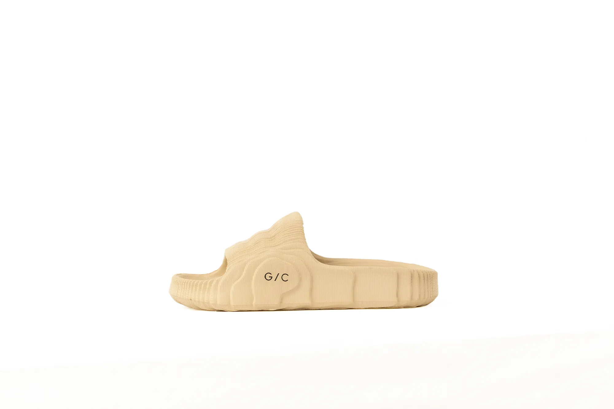 CAELLUM SLIDES | TRIPLE BEIGE | UNISEX