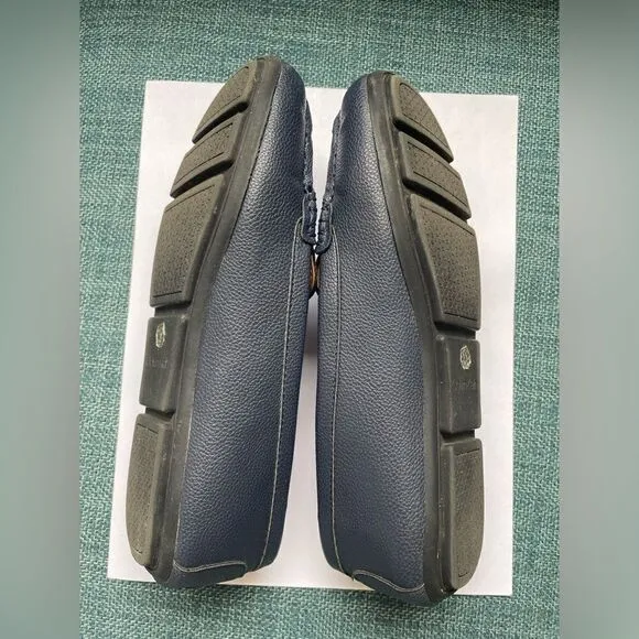 Calvin Klein woman’s 6.5 loafers