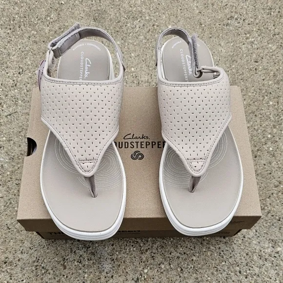 Clarks cloudsteppers cushion sandals women's size 9&amp;10&amp;11