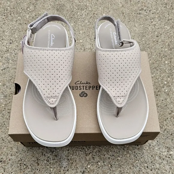 Clarks cloudsteppers cushion sandals women's size 9&amp;10&amp;11