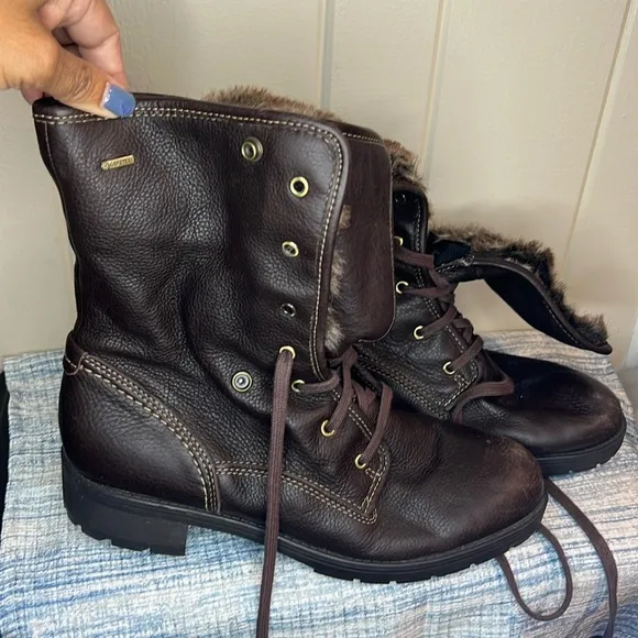 Clarks Reunite Up GTX leather/faux fur/Goretex waterproof winter boots
