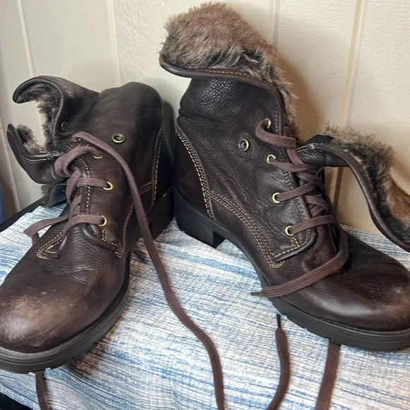 Clarks Reunite Up GTX leather/faux fur/Goretex waterproof winter boots