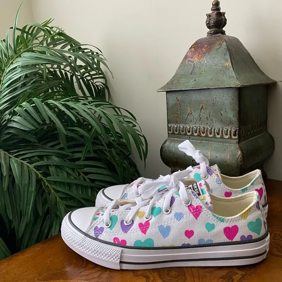 Converse Chuck Taylor All Star Hearts White Purple Multi Color Sneakers