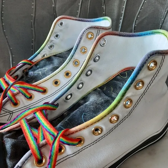 Converse Chuck Taylor Rainbow Sneakers Pride HiTop Unisex Mens 10.5 W 12.5