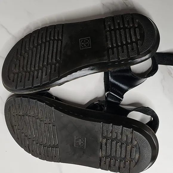 Dr. Martens Balfour Z Strap Sandal Size 9