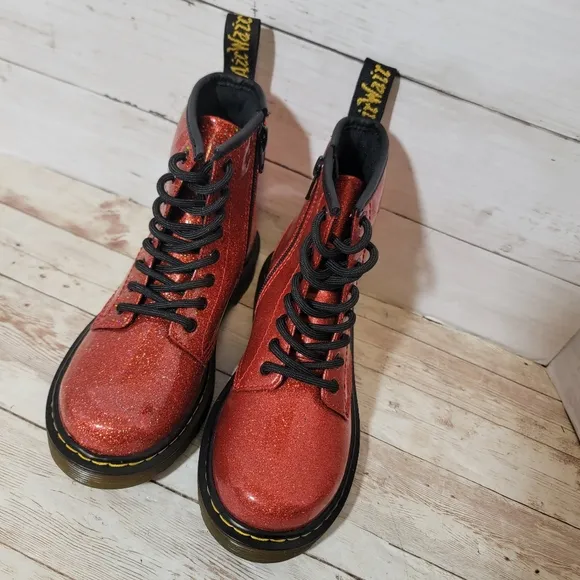 Dr. Martens New kids red glitter boots