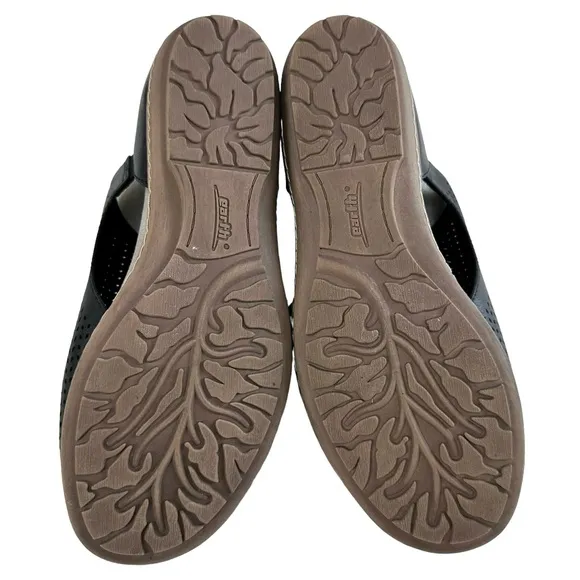 Earth Camellia Ballston Black Leather Perforated Flat Sandals Women’s Size 9.5M
