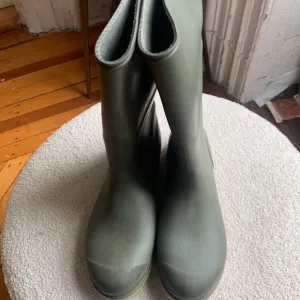English traditional rain boots ☔️ 🌧️