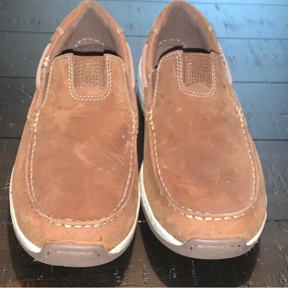 Excellent Preowned Condition Dunhams Loafers Size 7.5.