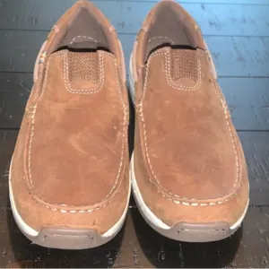 Excellent Preowned Condition Dunhams Loafers Size 7.5.