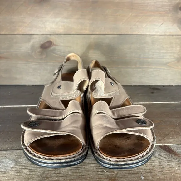 finn comfort gomera womens size 41 shoes brown leather strappy comfort sandals