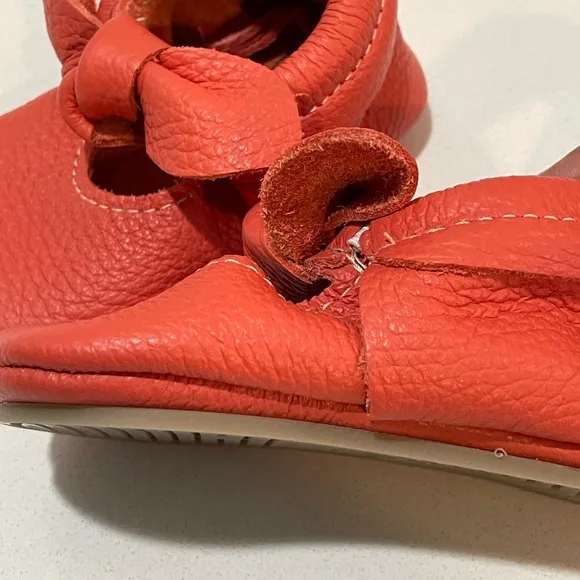 Freshly Picked Salmon Baby Knotted Bow Leather Moccasins