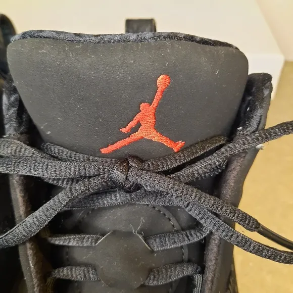 Jordan Accolades Premier Sneakers #395574-002 Black Varsity Mens Sz 12