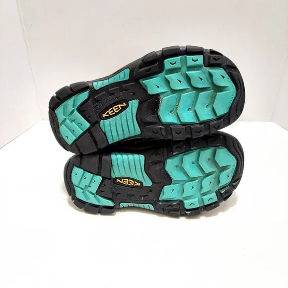 Keen Waterproof Winter Boots Kid's Size 4