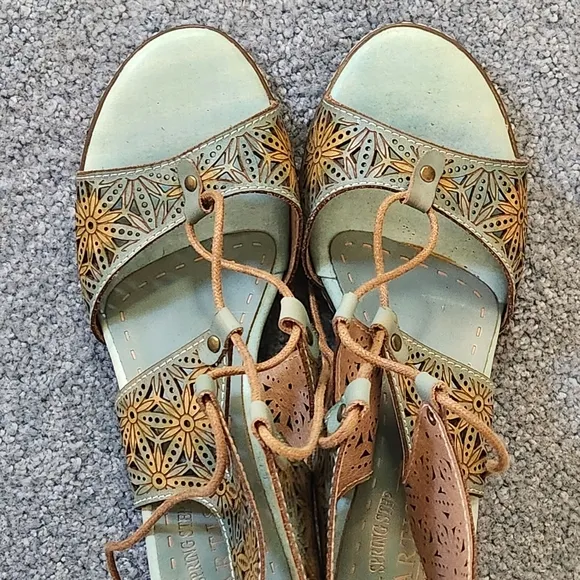 L'ARTISTE Vanessa wedge lace-up Sandal Size 38 or US 7 Color sky blue