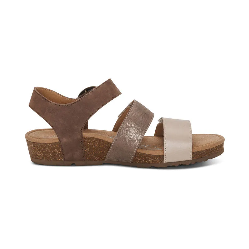 LILLY ADJUSTABLE QUARTER STRAP SANDAL - SC562