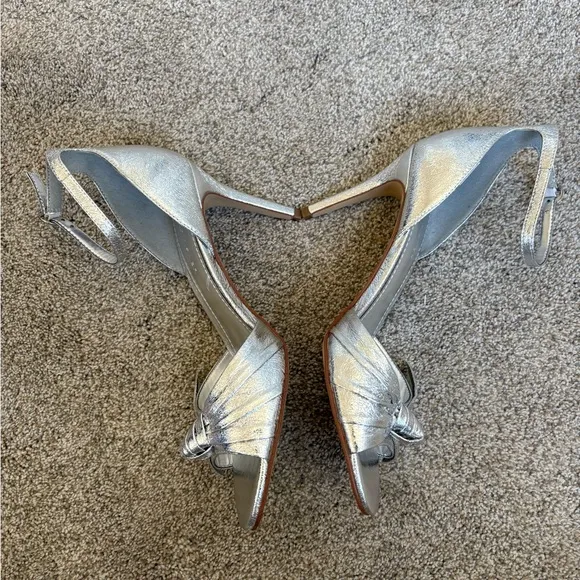 Marc Fisher - Women’s Brodie Buckle Knotted Heel Sandals - Size 8.5 - Silver