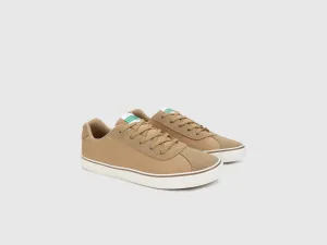 Men Textured Lace-up Sneakers