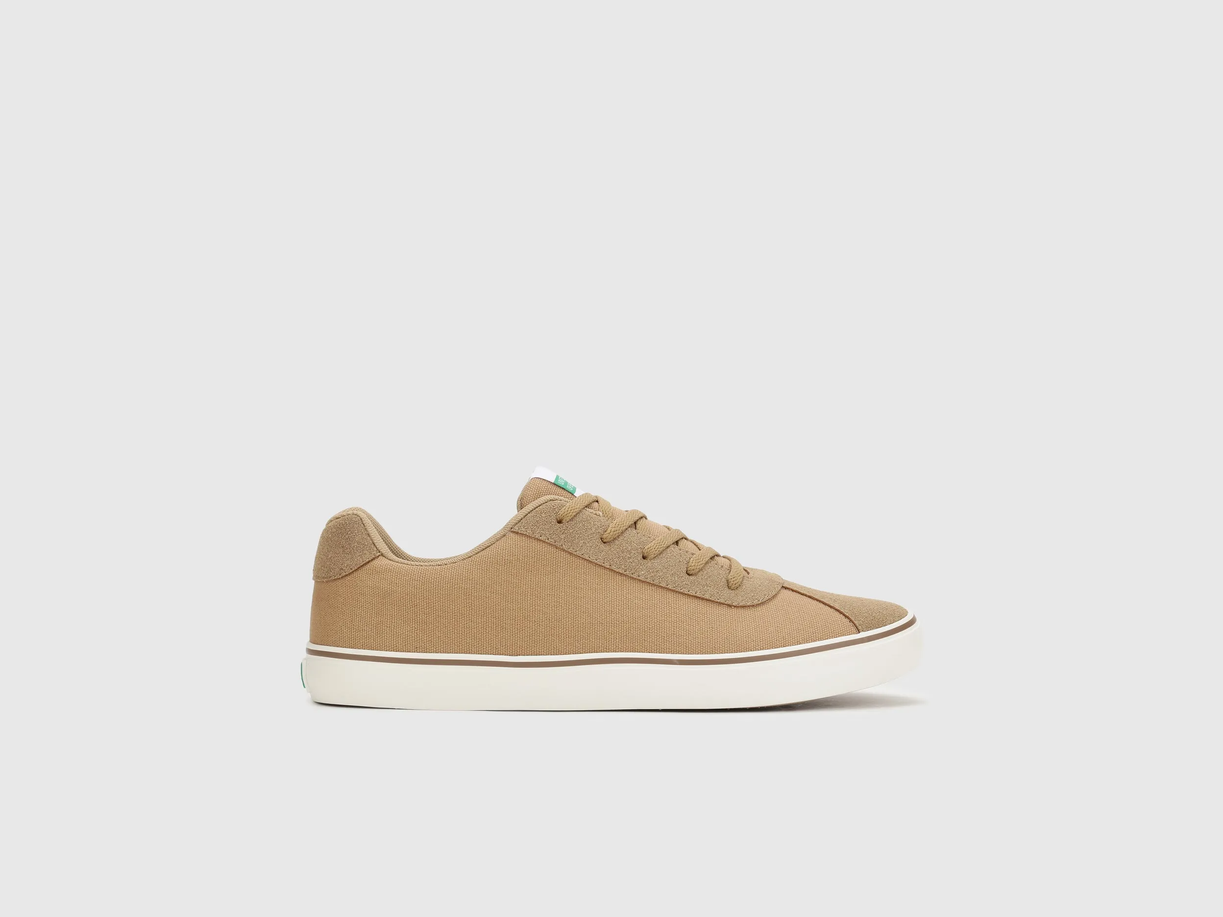 Men Textured Lace-up Sneakers