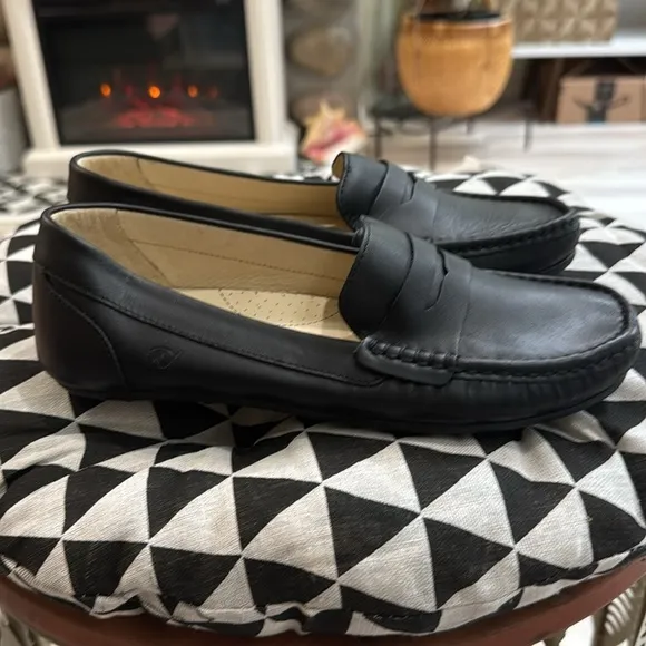 NATURINO PIACENZA Leather moccasins, Black