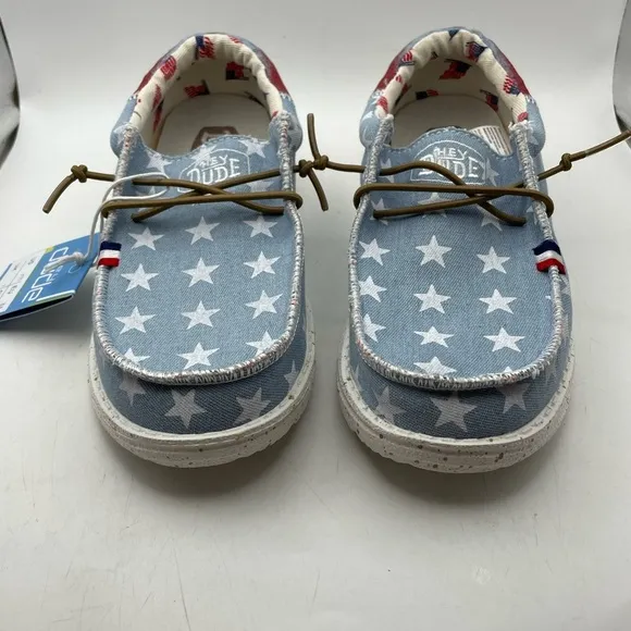 NEW! Hey Dude Wally Americana Denim Star boys loafers size 1Y