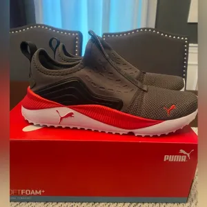 New in Box!  PUMA sneakers BIG BOY - YOUTH Size 6.5
