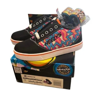 NIB Heelys Pro 20 Flames Chevron Prints Sneaker Size 3 Youth
