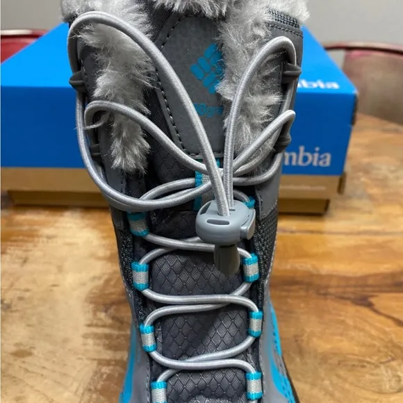 NIB Youth Columbia Bugaboot Plus Snow Boots
