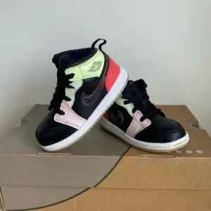 Nike Air Jordan 1 Mid Glow in Dark Toddler Sneakers AV5172-076 - SZ 8 C