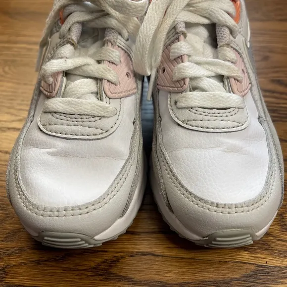Nike Air Max 90 Sneakers