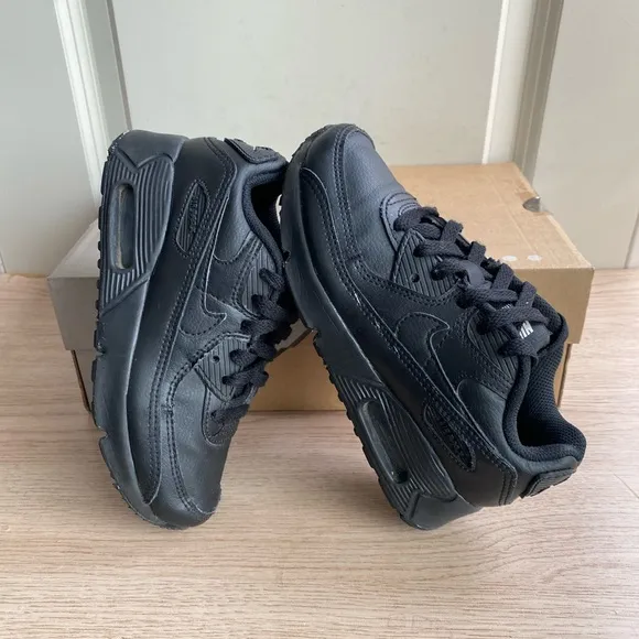 Nike Air Max 90 “TRIPLE BLACK” Little Kids Sneakers - SZ 1 Y