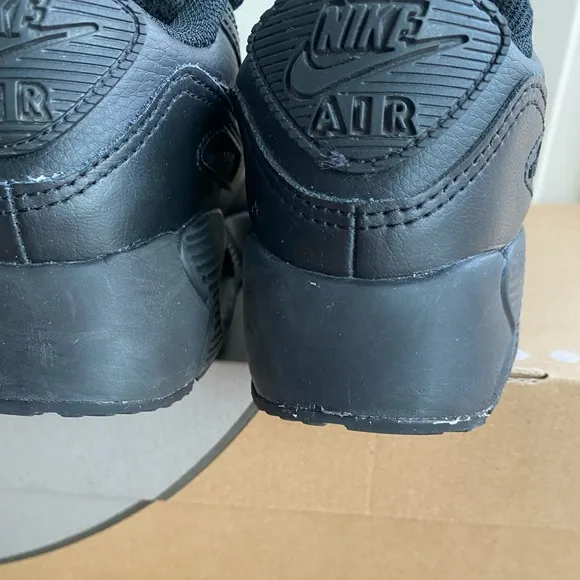 Nike Air Max 90 “TRIPLE BLACK” Little Kids Sneakers - SZ 1 Y