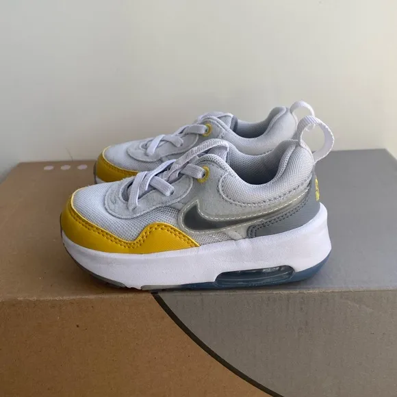 Nike Air Max Motif Yellow/White Toddler Sneakers - SZ 6 C