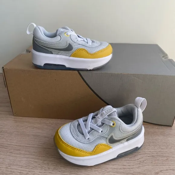 Nike Air Max Motif Yellow/White Toddler Sneakers - SZ 6 C