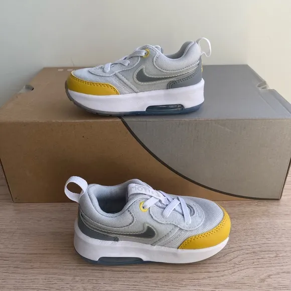 Nike Air Max Motif Yellow/White Toddler Sneakers - SZ 6 C