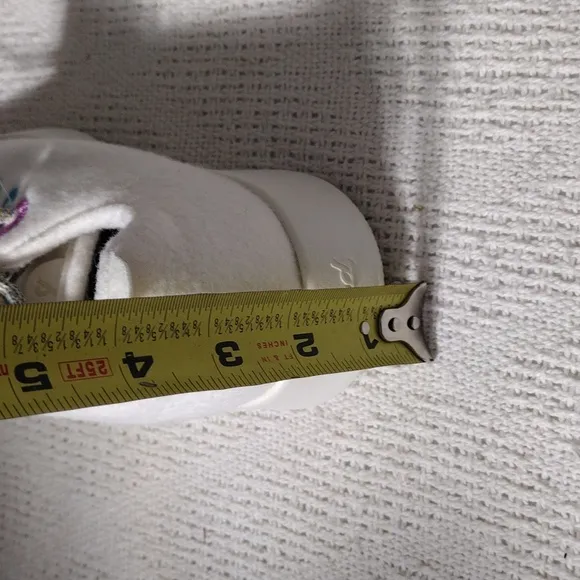 NWOB Allbirds Smallbirds Natural White Wool Sneakers Girls Size Youth 2