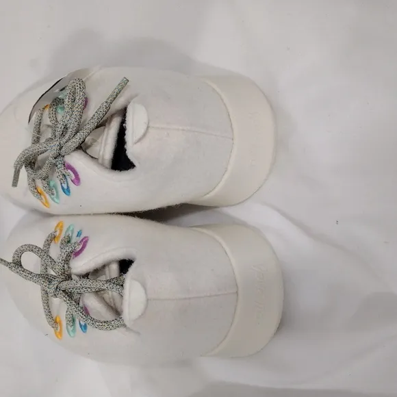 NWOB Allbirds Smallbirds Natural White Wool Sneakers Girls Size Youth 2