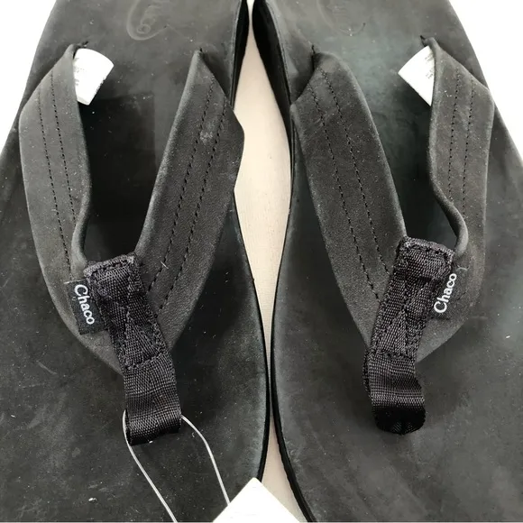 NWT Chaco Classic Black Leather Outdoor Flip Flop Sandals Size 10
