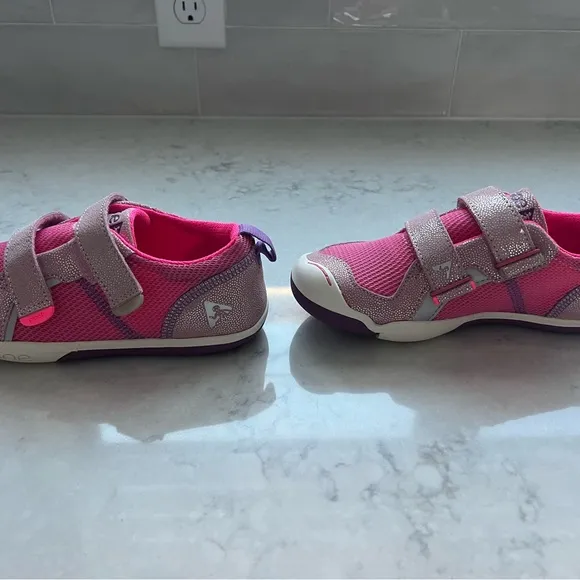 PLAE PINK DEWBERRY SNEAKERS, KIDS SIZE: 1
