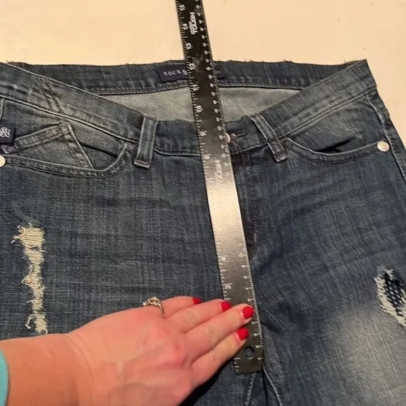 ROCK &amp; REPUBLIC size 10 blue jeans stretch distressed w/sequin detail NWOT