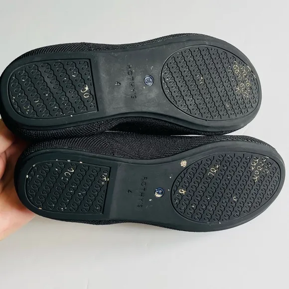 Rothy’s Kids SIZE 4 black loafers