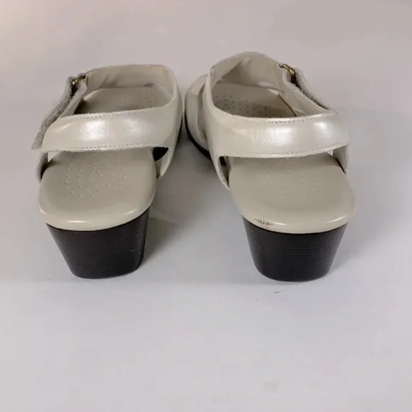 SAS Suntimer - Heeled Sandal pearl bone size 7.5 SLIM sandal supportive