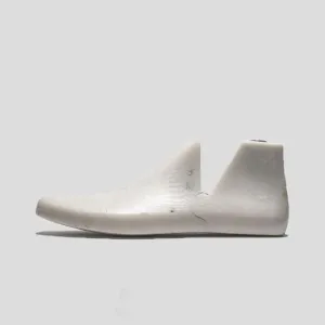 Sneaker Last (Similar to Yeezy 350 v2)