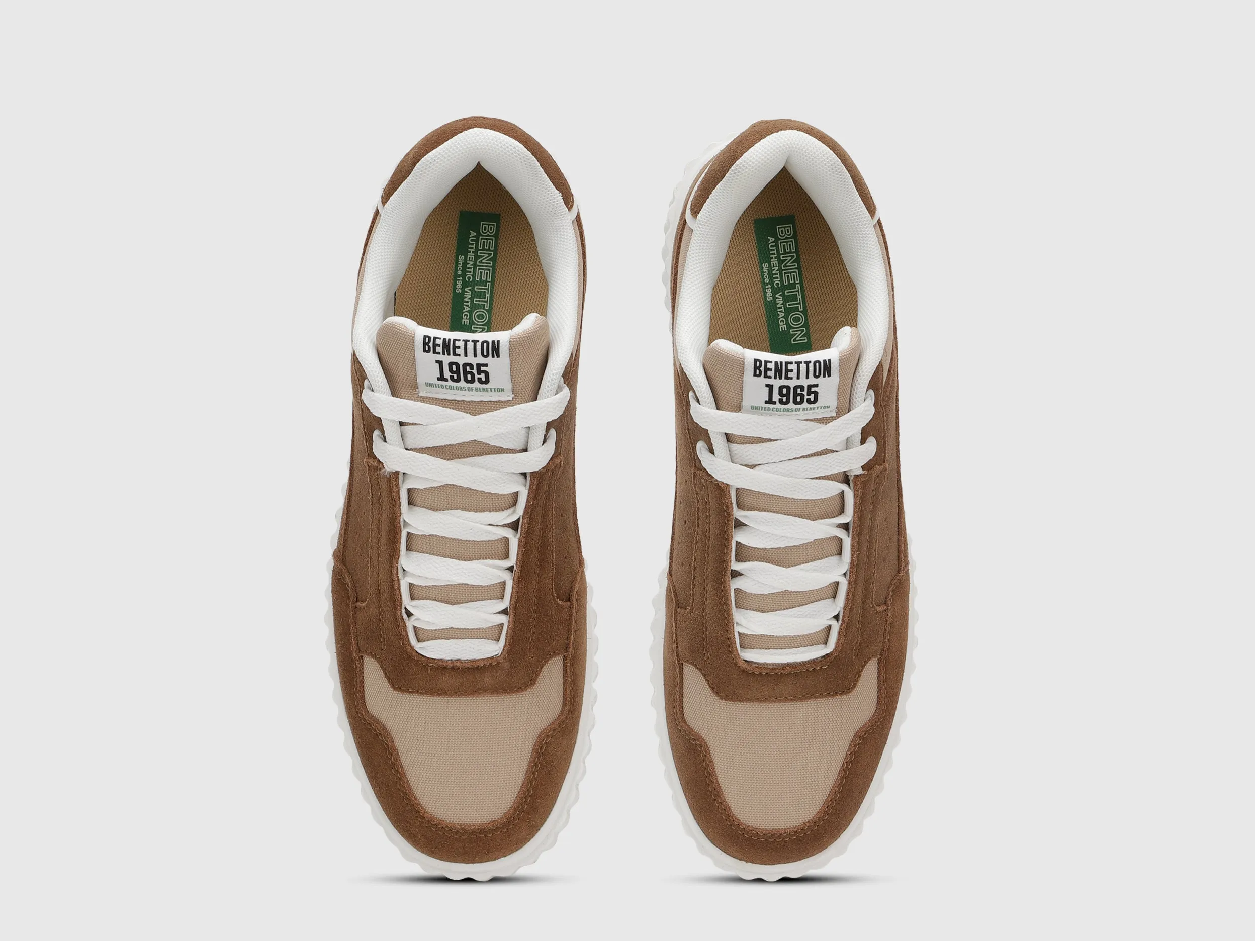 Solid Pattern Lace-Up Sneakers