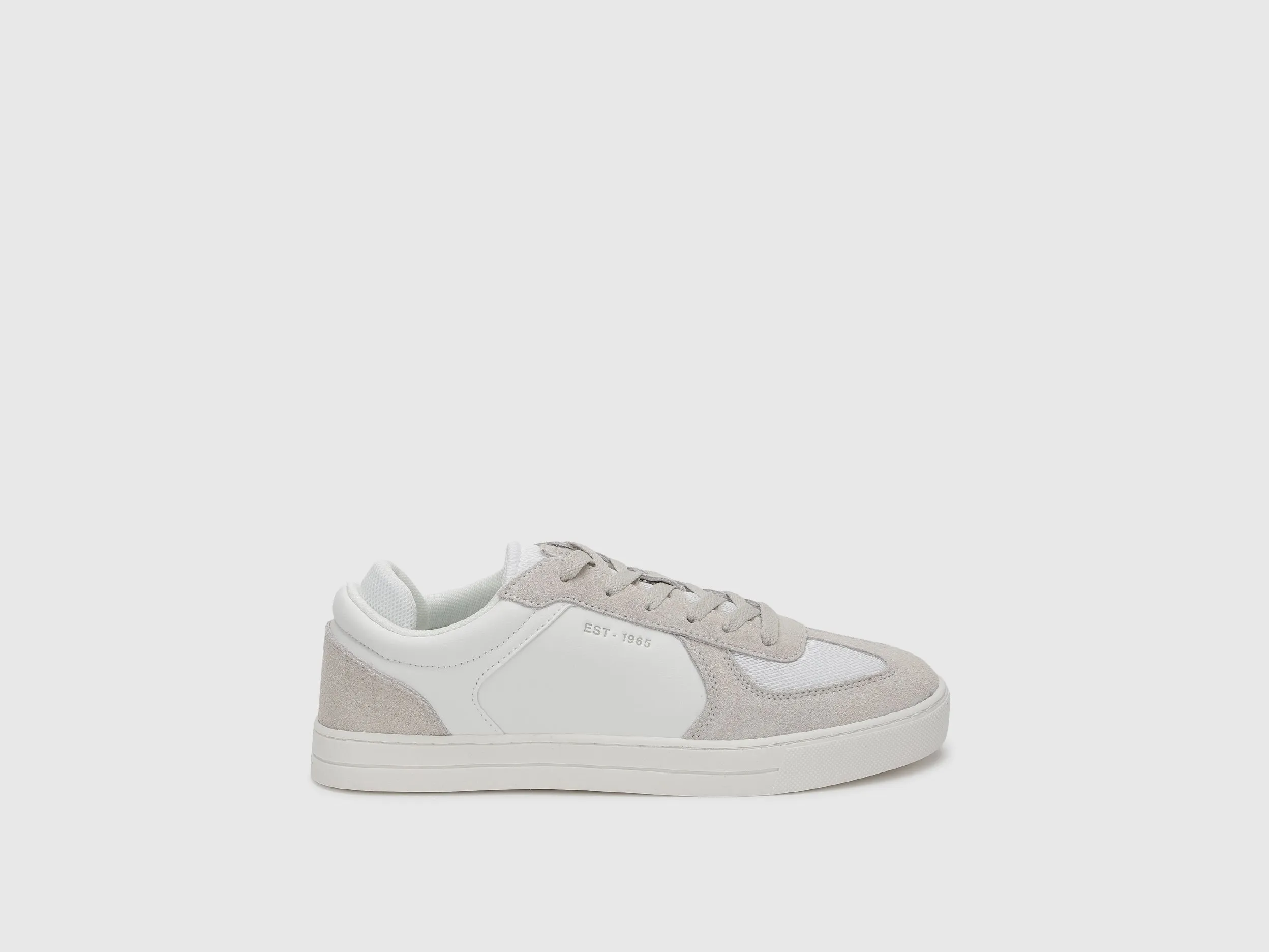 Solid Pattern Lace-Up Sneakers