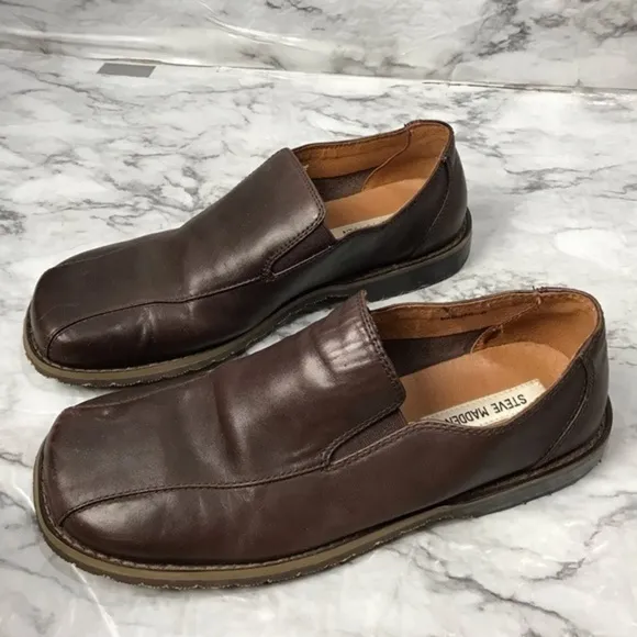 Steve Madden ‘MAMMBO’ brown leather  Men’s Loafers size 8